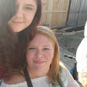 Meet your Posher, Courtney